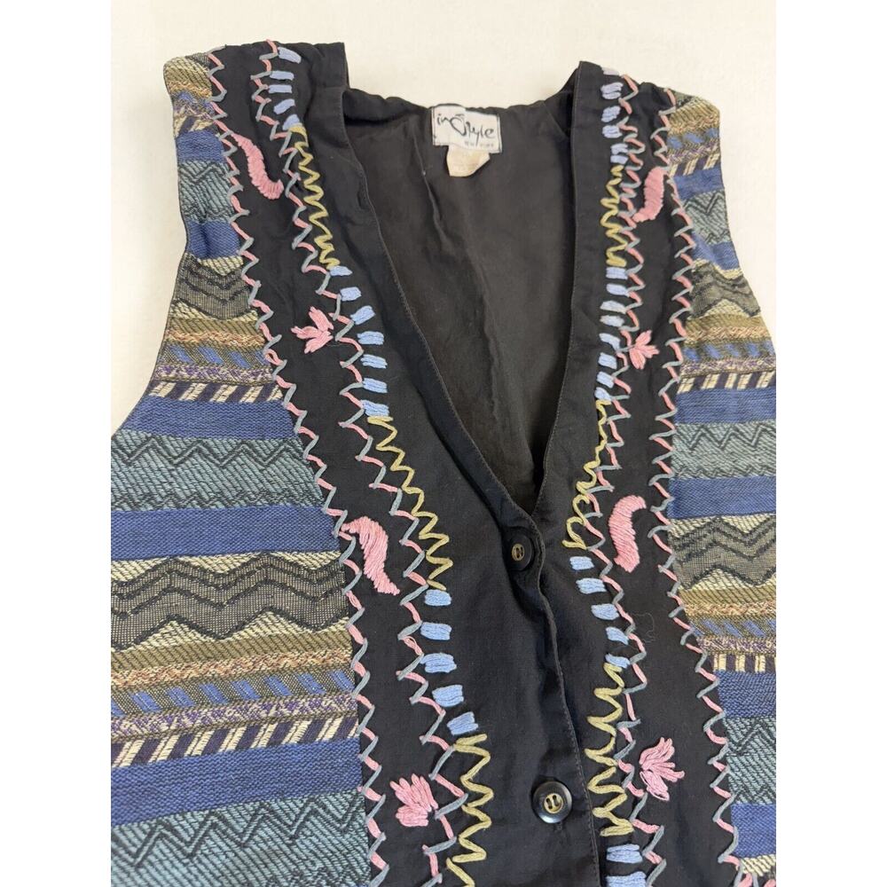 Vintage in style New York‎ Vest Medium Tapestry Buttons Western Festival